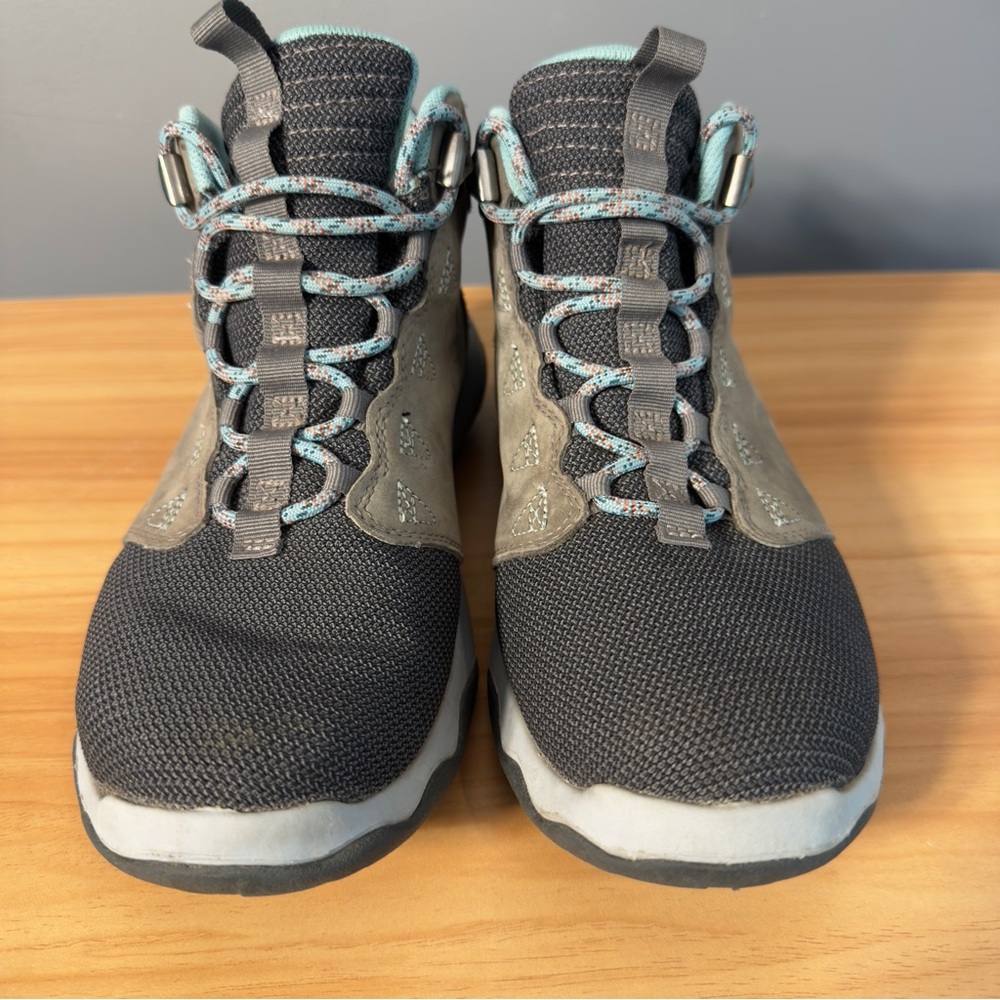 Teva Arrowood Mid WP Waterproof Charcoal Boots women’s sz 8.5 - Picture 2 of 7
